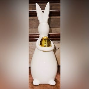 Super Cute 🥰 Easter Bunny 🐰 with ceramic Gold Egg 🥚 - NEW